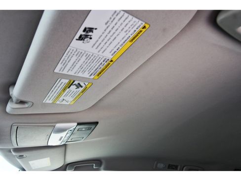 Used 2024 Nissan Pathfinder SV FWD image 31