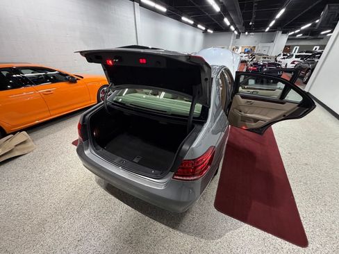 Used 2014 Mercedes-Benz E 350 4MATIC Sedan image 67
