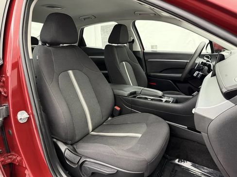 Used 2025 Hyundai Sonata SEL FWD image 28