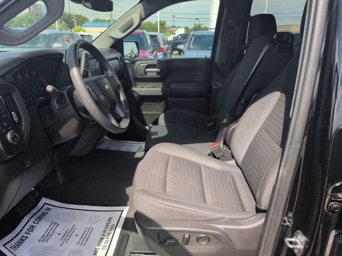 Used 2024 Chevrolet Silverado 1500 Custom AWD/4WD image 9