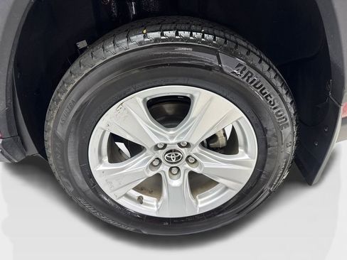 Used 2021 Toyota RAV4 XLE image 86