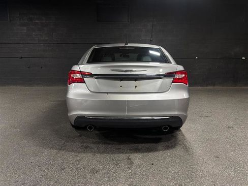 Used 2014 Chrysler 200 Limited w/ Sun/Sound Group image 4