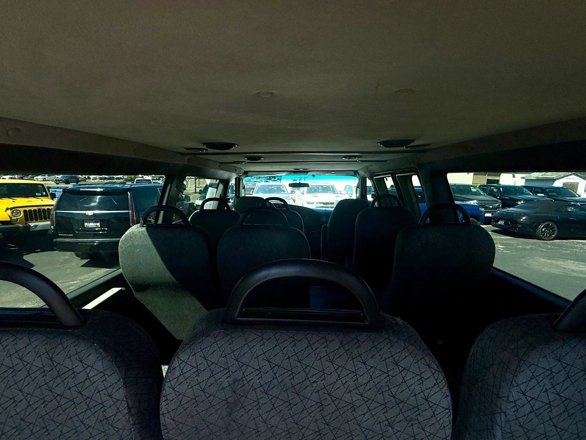 Used 2008 Ford E-350 and Econoline 350 Extended Super Duty RWD image 15