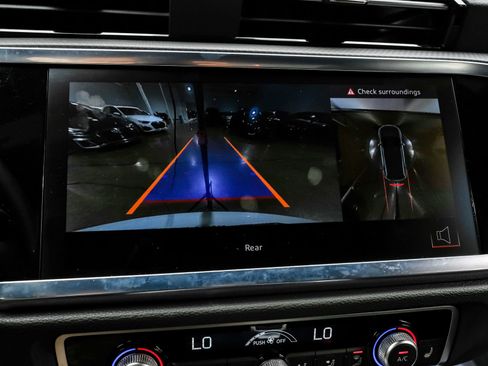 Used 2024 Audi Q3 2.0T Premium Plus w/ Premium Plus Package image 27