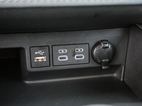 Certified 2025 Toyota Highlander XSE image 32