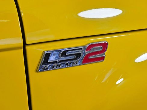 Used 2005 Chevrolet SSR SSR w/ Preferred Equipment Group image 10