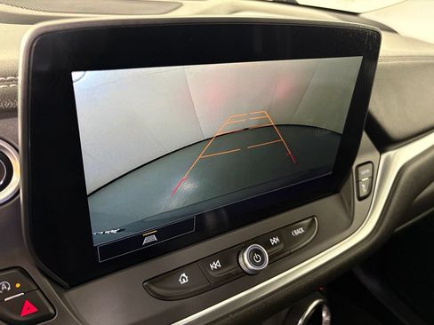 Used 2025 Chevrolet Blazer LT FWD image 31