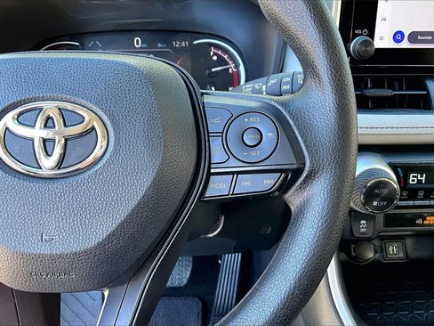 Used 2024 Toyota RAV4 XLE image 11