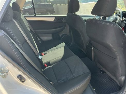 Used 2018 Subaru Outback 2.5i image 27