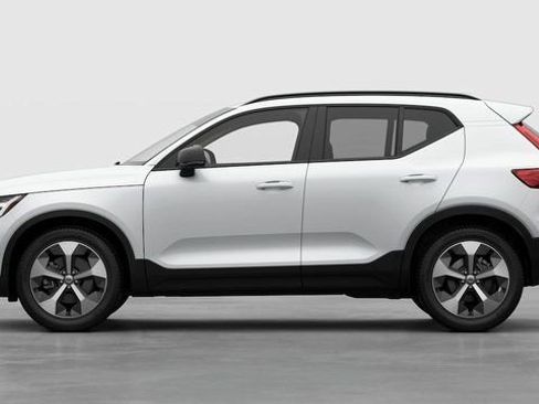 New 2026 Volvo XC40 B5 Plus w/ Protection Package Premier image 2