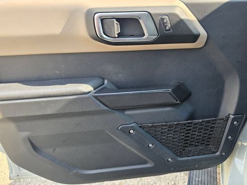 Used 2024 Ford Bronco Wildtrak AWD/4WD image 5