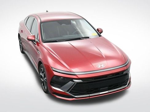Used 2025 Hyundai Sonata SEL FWD image 22