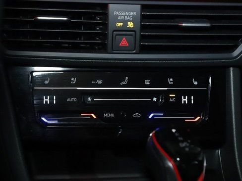 Certified 2025 Volkswagen Jetta GLI Autobahn image 27