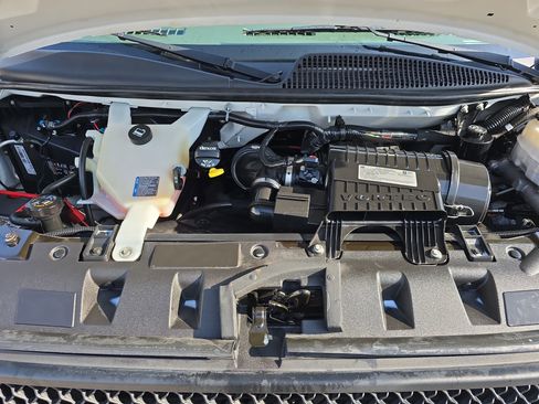 Used 2018 Chevrolet Express 3500 w/ Power Convenience Package image 31