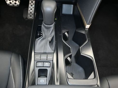 Used 2025 Toyota Camry SE w/ Multimedia Upgrade Package image 8