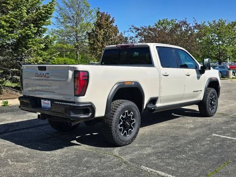 New 2026 GMC Sierra 2500 AT4X AWD/4WD image 9