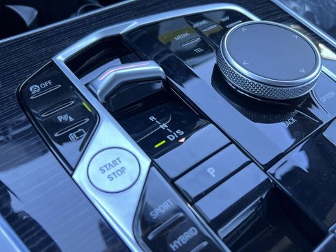 New 2026 BMW X5 xDrive50e w/ M Sport Package image 19