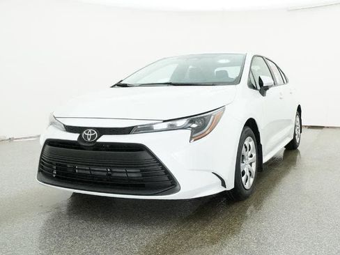 New 2026 Toyota Corolla LE image 32