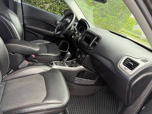 Used 2019 Jeep Compass Latitude w/ Popular Equipment Group AWD/4WD image 20