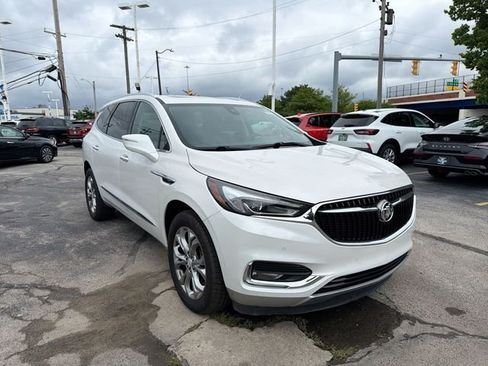 Used 2018 Buick Enclave Avenir w/ Avenir Technology Package AWD/4WD image 11