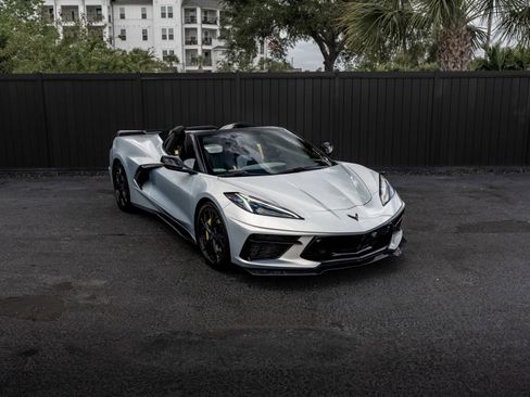 Used 2021 Chevrolet Corvette Stingray Premium Conv w/ Z51 Performance Package RWD image 23