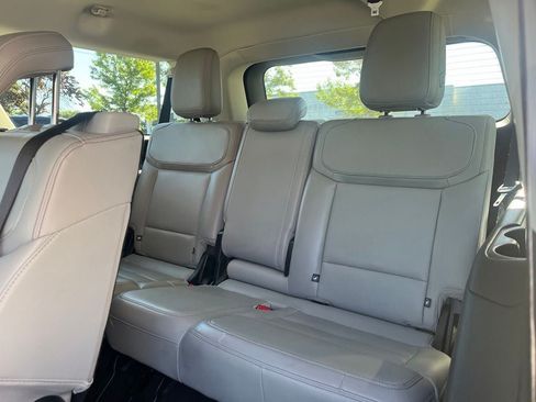 Used 2025 Ford Expedition Max Active AWD/4WD image 18