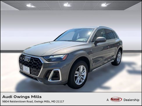 Certified 2023 Audi Q5 2.0T Premium w/ Convenience Package AWD/4WD image 1