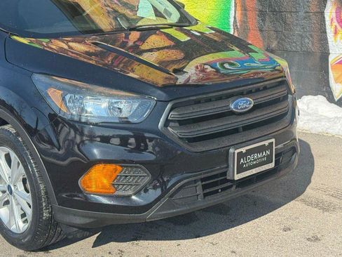Used 2019 Ford Escape S image 2