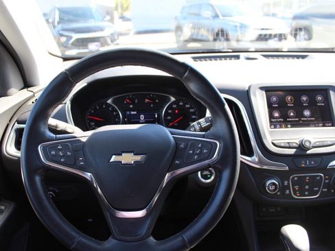 Used 2023 Chevrolet Equinox LT w/ Driver Convenience Package image 13