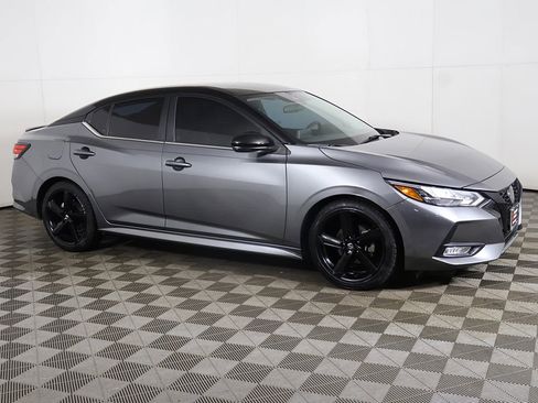 Used 2023 Nissan Sentra SR w/ Midnight Edition Package image 12