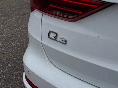Used 2025 Audi Q3 2.0T Premium AWD/4WD image 37