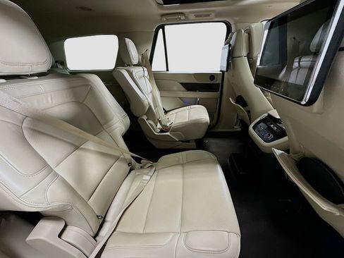 Used 2019 Lincoln Navigator Reserve w/ Cargo Package image 30