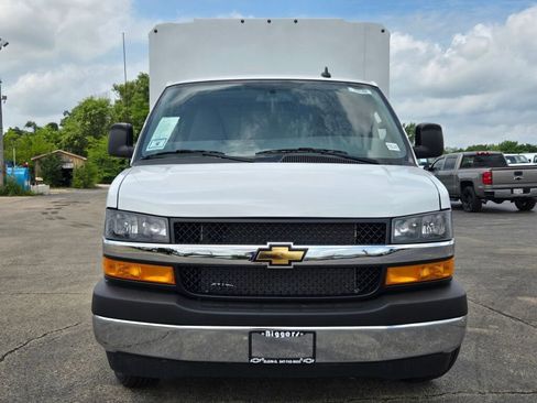 New 2025 Chevrolet Express 3500 w/ Power Convenience Package image 2
