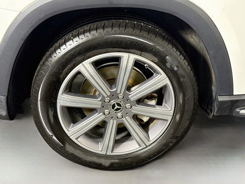 Used 2023 Mercedes-Benz GLS 450 4MATIC image 35