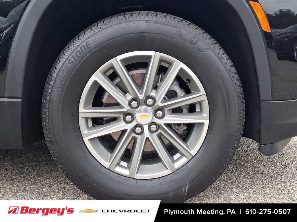 Certified 2023 Chevrolet Traverse LT w/ LPO, Cargo Package FWD image 10