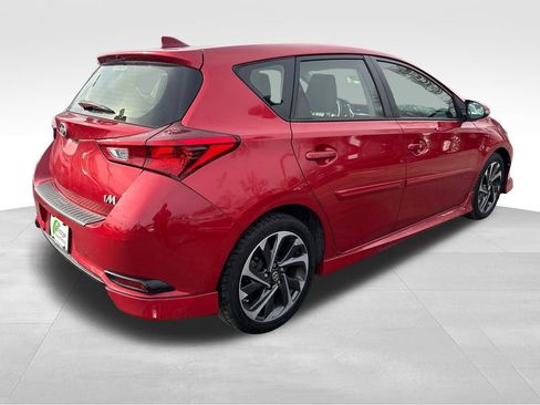 Used 2016 Scion iM Base image 8