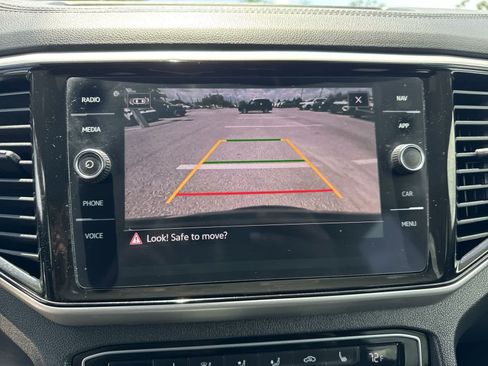 Used 2021 Volkswagen Atlas Cross Sport SEL R-Line FWD image 27