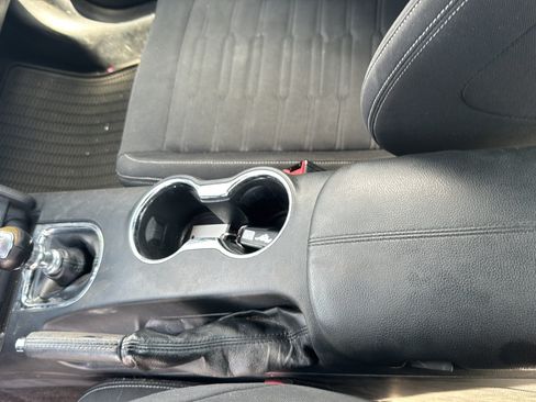 Used 2015 Ford Mustang GT RWD image 26