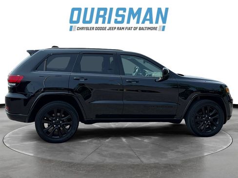 Used 2020 Jeep Grand Cherokee Altitude AWD/4WD image 7
