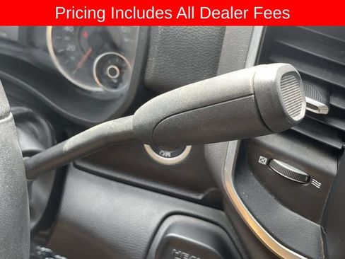 Used 2024 RAM 3500 Big Horn AWD/4WD image 35