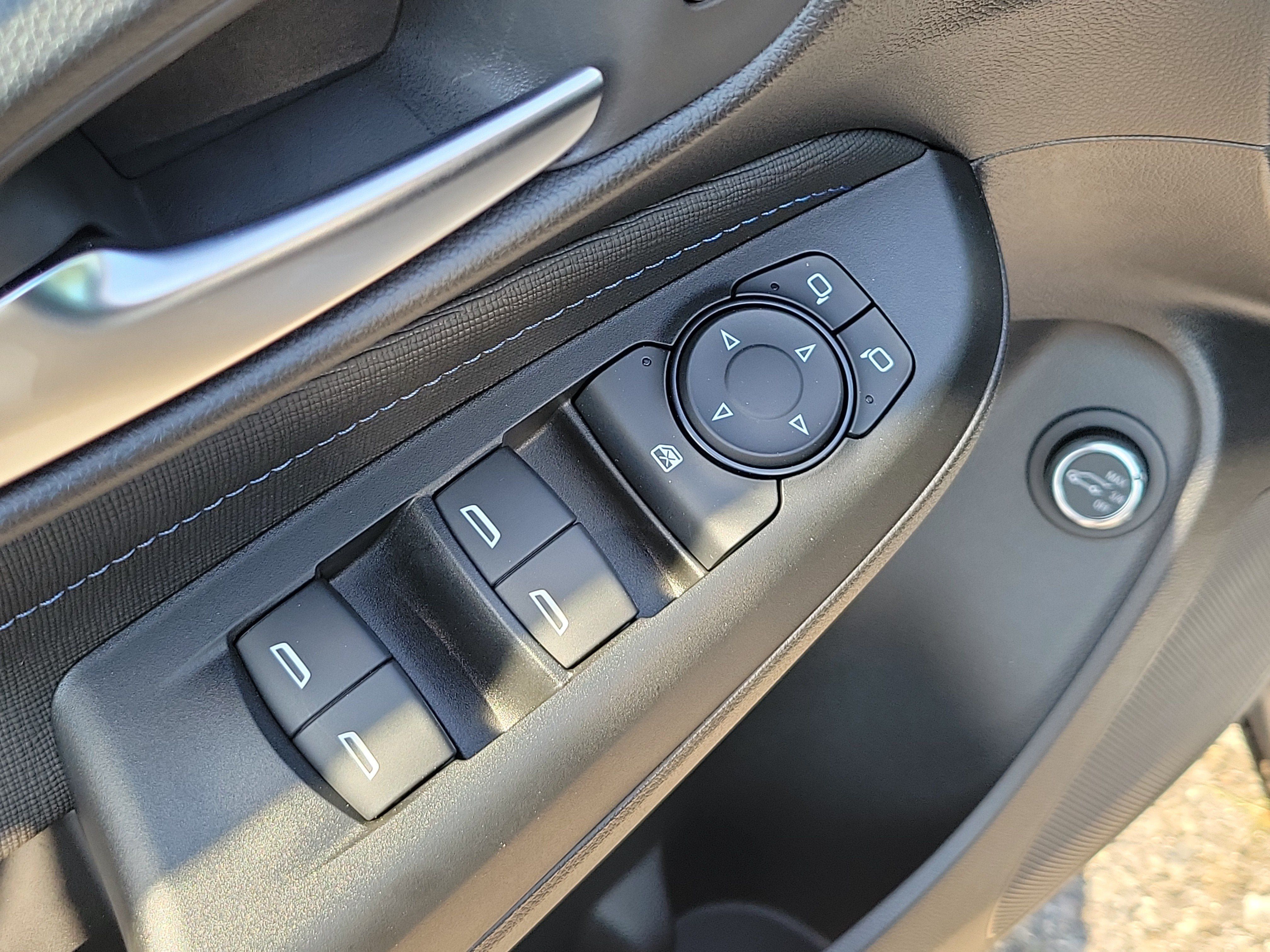 New 2026 Buick Envista Sport Touring w/ Convenience I Package FWD image 18