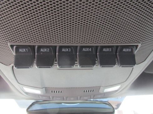 Used 2017 Ford F550 4x4 Regular Cab Super Duty image 30