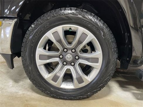 Used 2021 RAM 1500 Limited image 10