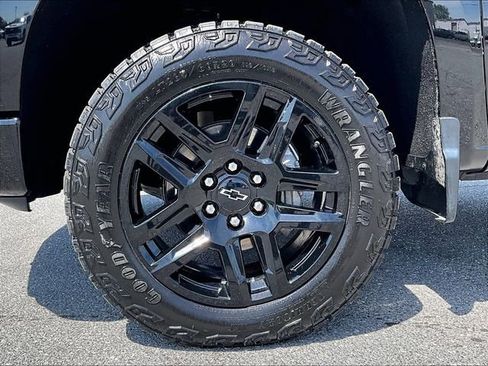 Used 2023 Chevrolet Silverado 1500 LT Trail Boss w/ Protection Package image 7