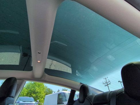 Used 2023 Tesla Model 3 Standard Range RWD image 22