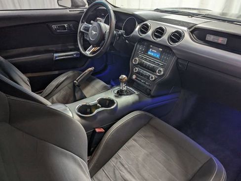 Used 2017 Ford Mustang GT image 9