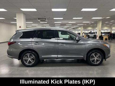 Used 2019 INFINITI QX60 Luxe w/ Essential Package AWD/4WD image 8