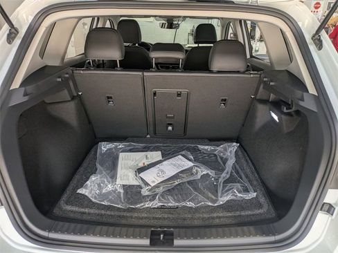 New 2025 Volkswagen Taos SEL image 21