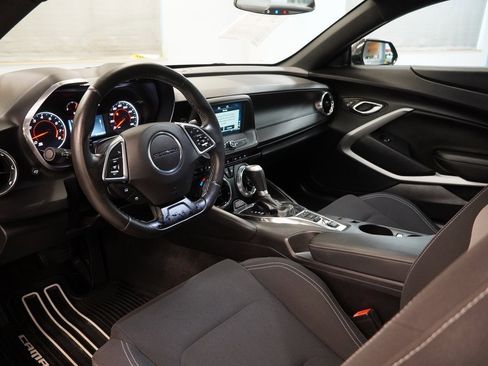 Used 2016 Chevrolet Camaro LT image 6