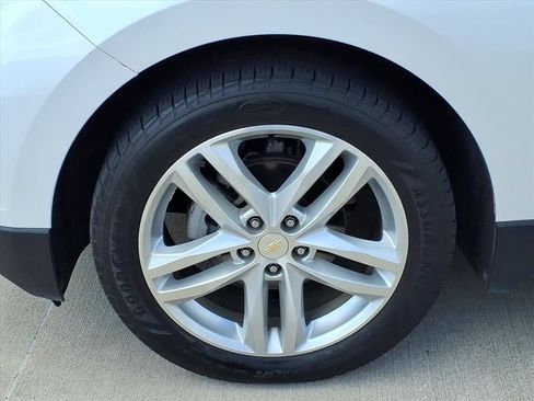 Used 2021 Chevrolet Equinox Premier FWD image 10
